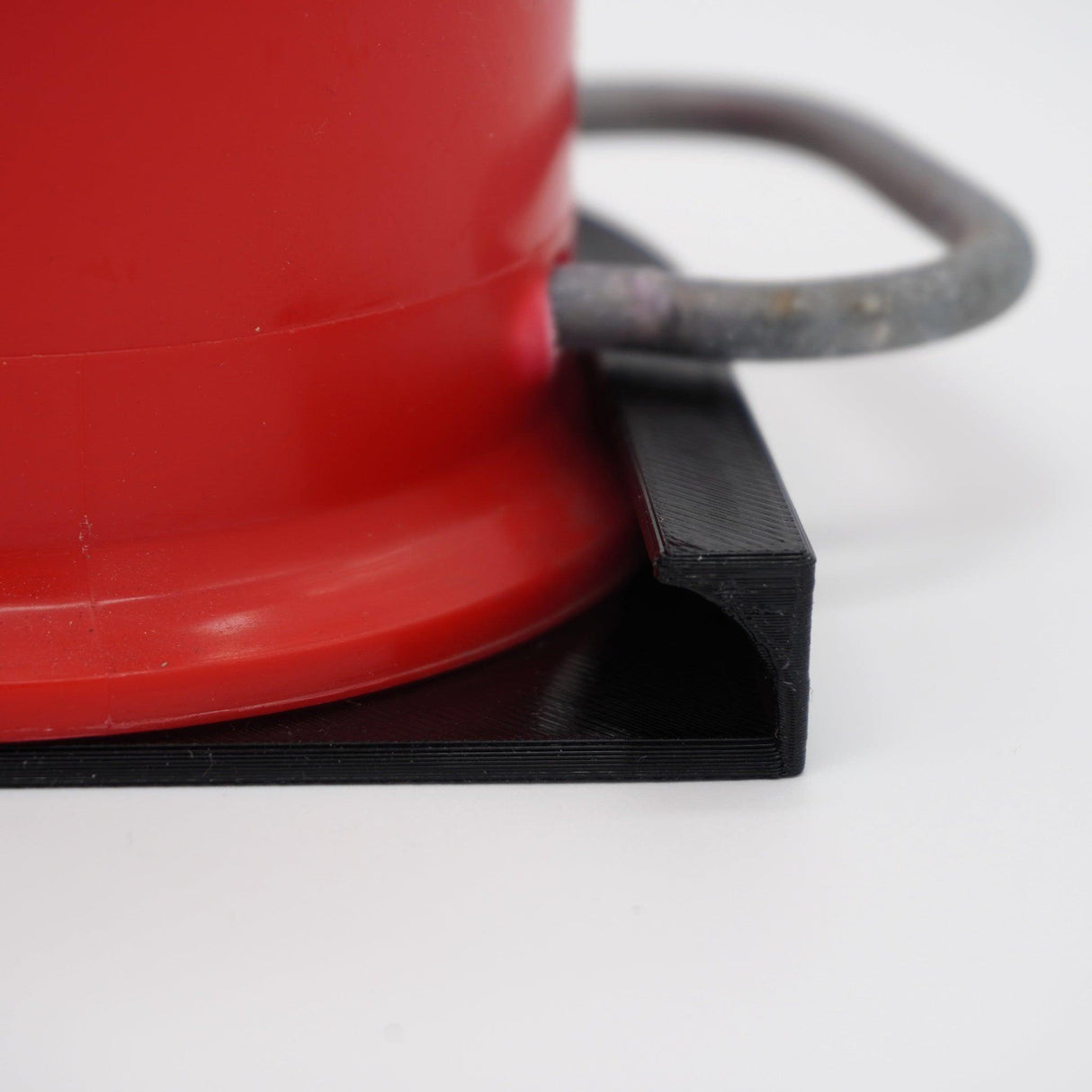 BF3D® Gaskappenhalter für Wohnmobil, Camping & Gasgrill – Sicher, Stabil & Flexibel zu Montieren - BF3D Solution