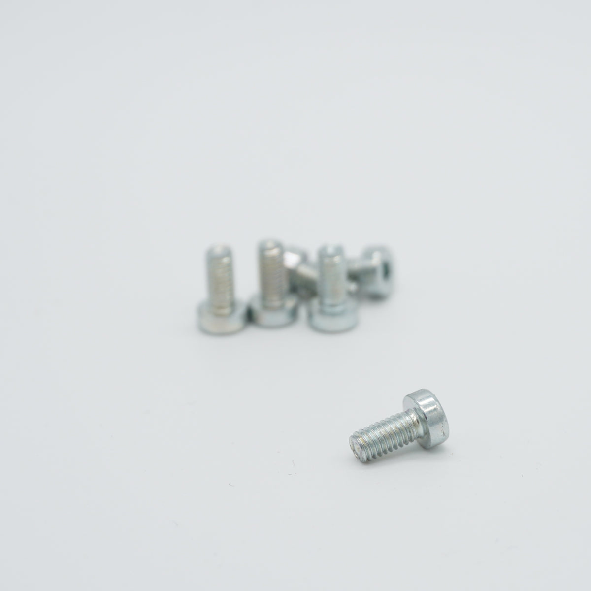 6x Edelstahl Ersatzschrauben für Mammotion LUBA & YUKA Messerteller – 2,5 mm Innensechskant