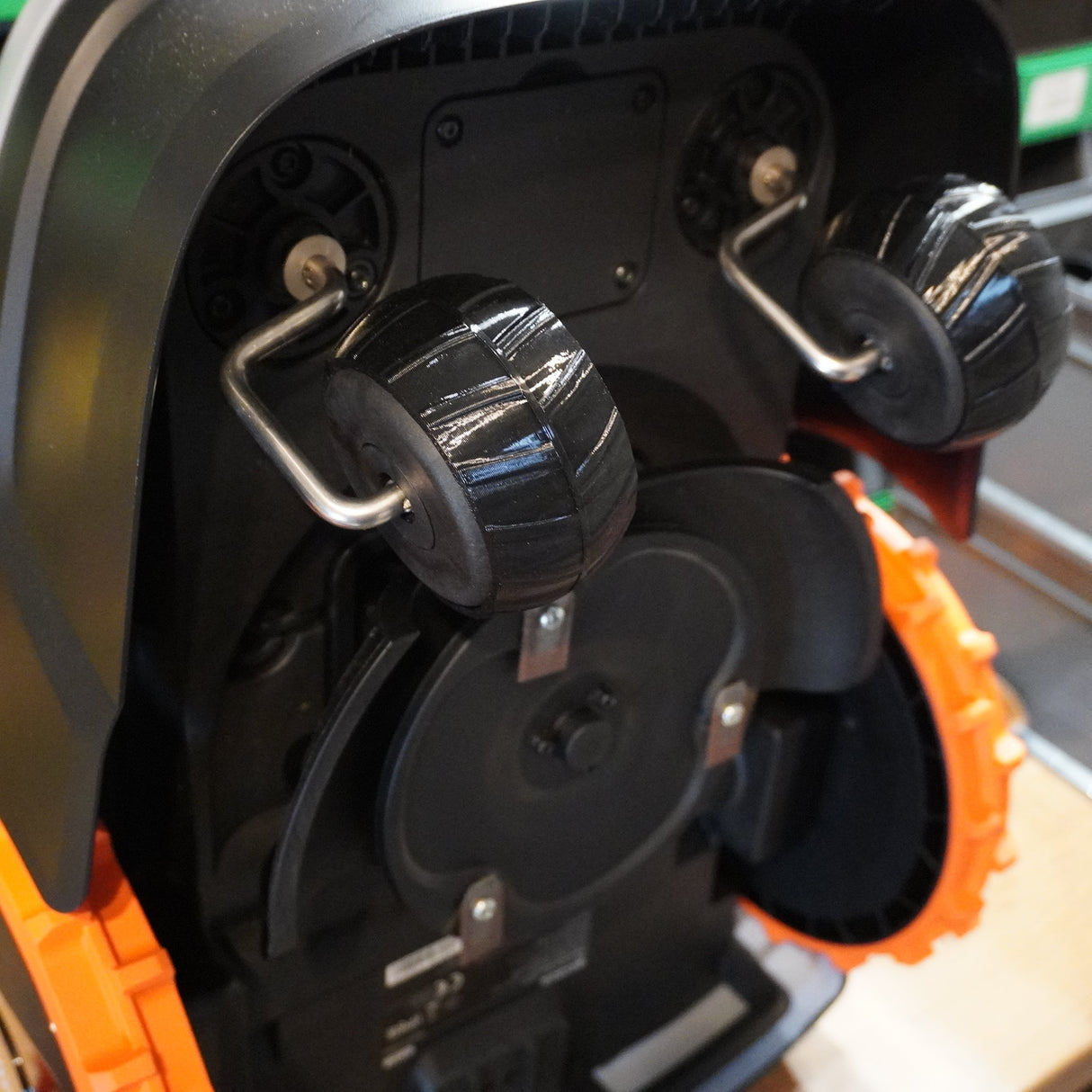 BF3D Radschutz Set für Segway Navimow i-Serie - i105e, i108e u. i110n Mähroboter Profil - Zubehör BF3D Solution