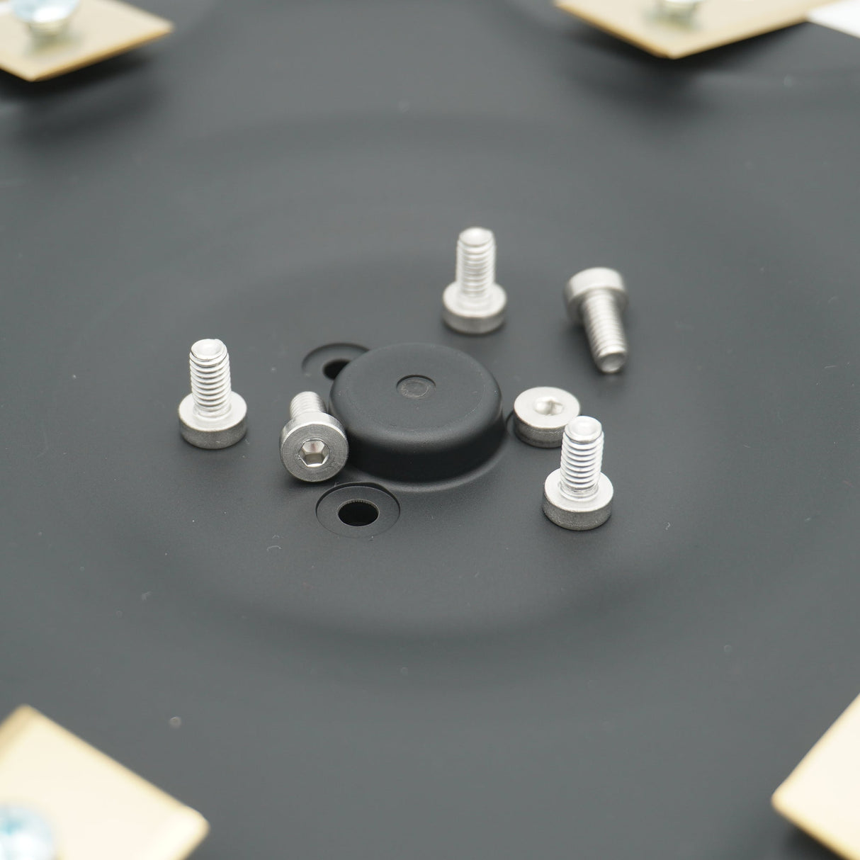 6x Edelstahl Schrauben passend für Mammotion® LUBA & YUKA Mähroboter Messerteller BF3D Solution