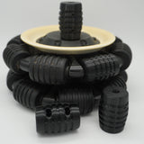 Seitenansicht der Ersatzrolle für das Omni-Wheel des Mammotion Luba Mähroboters.
